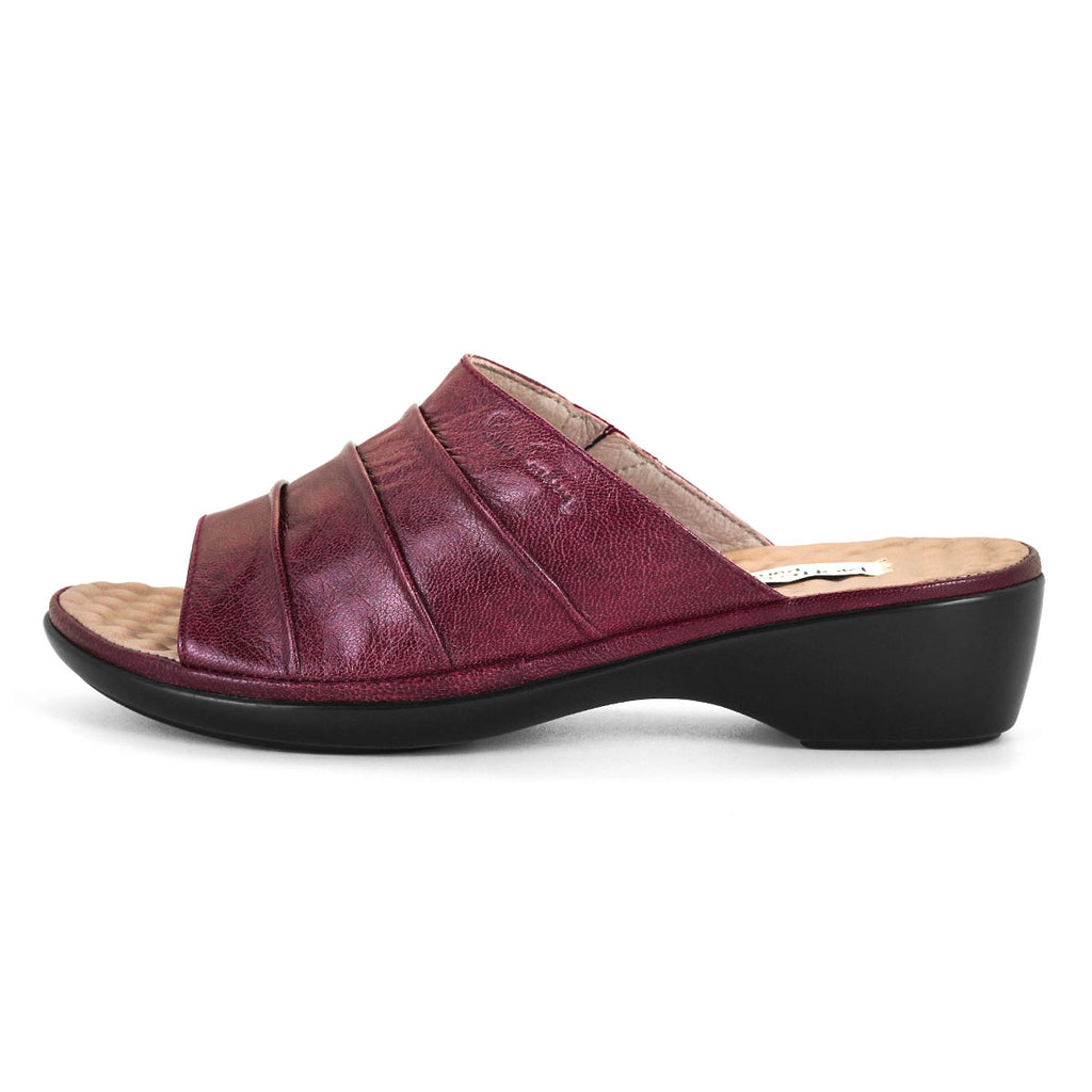 Pierre Cardin အမျိုးသမီးဖိနပ်များ၊ ခြေညှပ်ဖိနပ်များ၊ ပြားချပ်ချပ်ဖိနပ်များ၊ ပျော့ပျောင်းပြီး သက်တောင့်သက်သာရှိသော၊ စစ်မှန်သောသားရေ၊ Berry Red၊ မော်ဒယ် 20SS230 