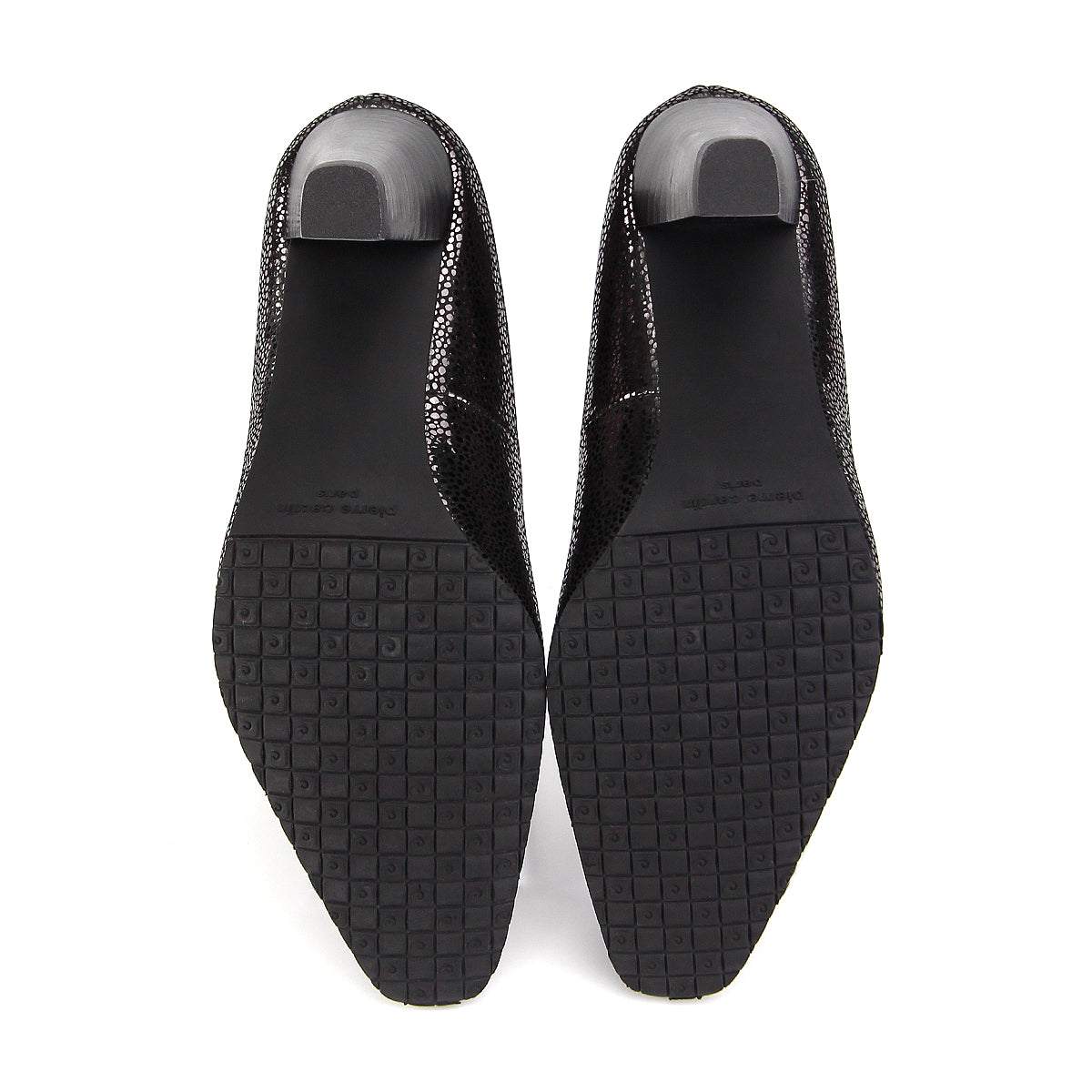 Pierre Cardin အမျိုးသမီး ဒေါက်မြင့်ဖိနပ် Pumps၊ နူးညံ့ပြီး သက်တောင့်သက်သာရှိသော၊ စစ်မှန်သောသားရေ၊ ကြေးရွှေရောင်၊ အရွယ်အစား 23WD314