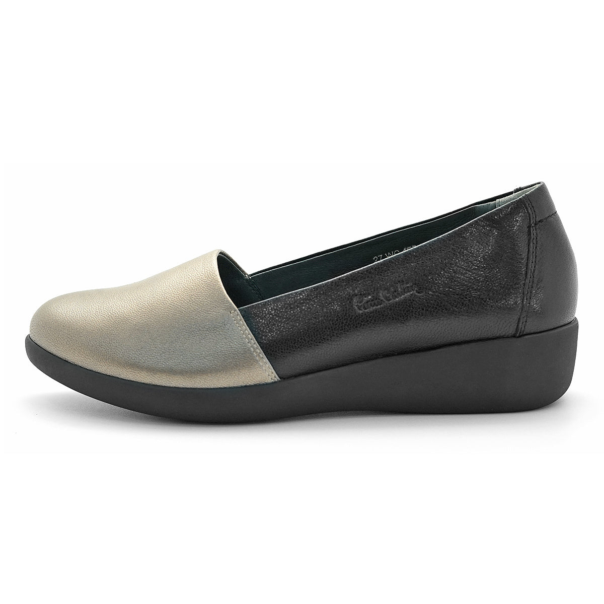 Pierre Cardin အမျိုးသမီးဖိနပ်၊ နူးညံ့ပြီး သက်တောင့်သက်သာရှိသော၊ စစ်မှန်သောသားရေ၊ အနက်ရောင်၊ မော်ဒယ် 27WC455