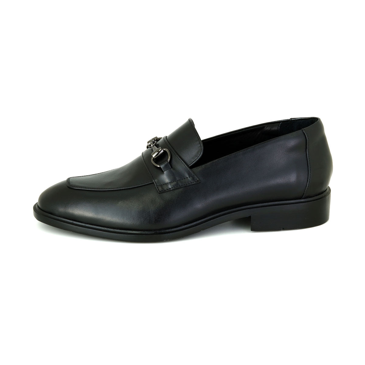 Pierre Cardin รองเท้าผู้ชาย รองเท้าโลฟเฟอร์และรองเท้าแบบสวม, นุ่มสบาย ผลิตจากหนังแท้ สีดำ รุ่น 83TD161